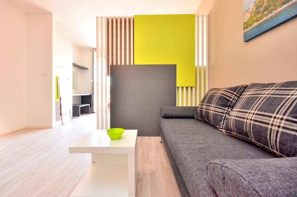 Bretia Apartments 수티반 객실 사진