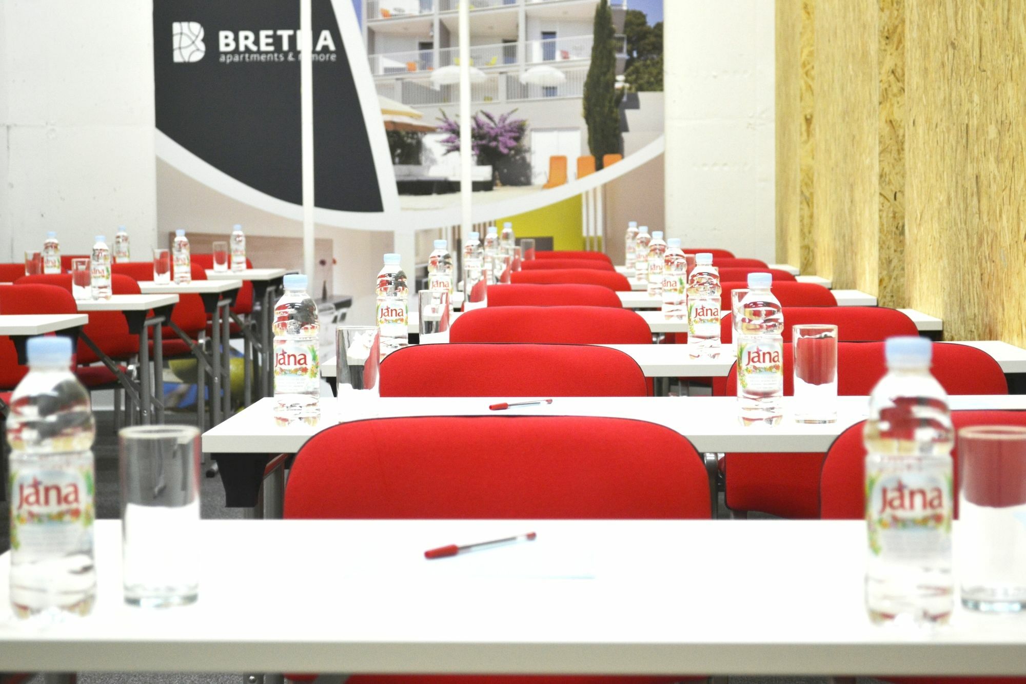 Bretia Apartments 수티반 외부 사진