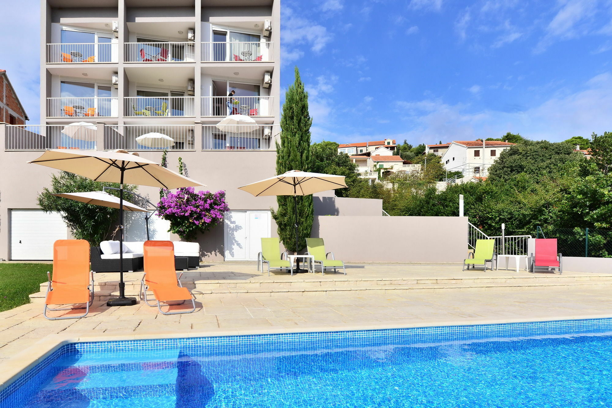 Bretia Apartments 수티반 외부 사진