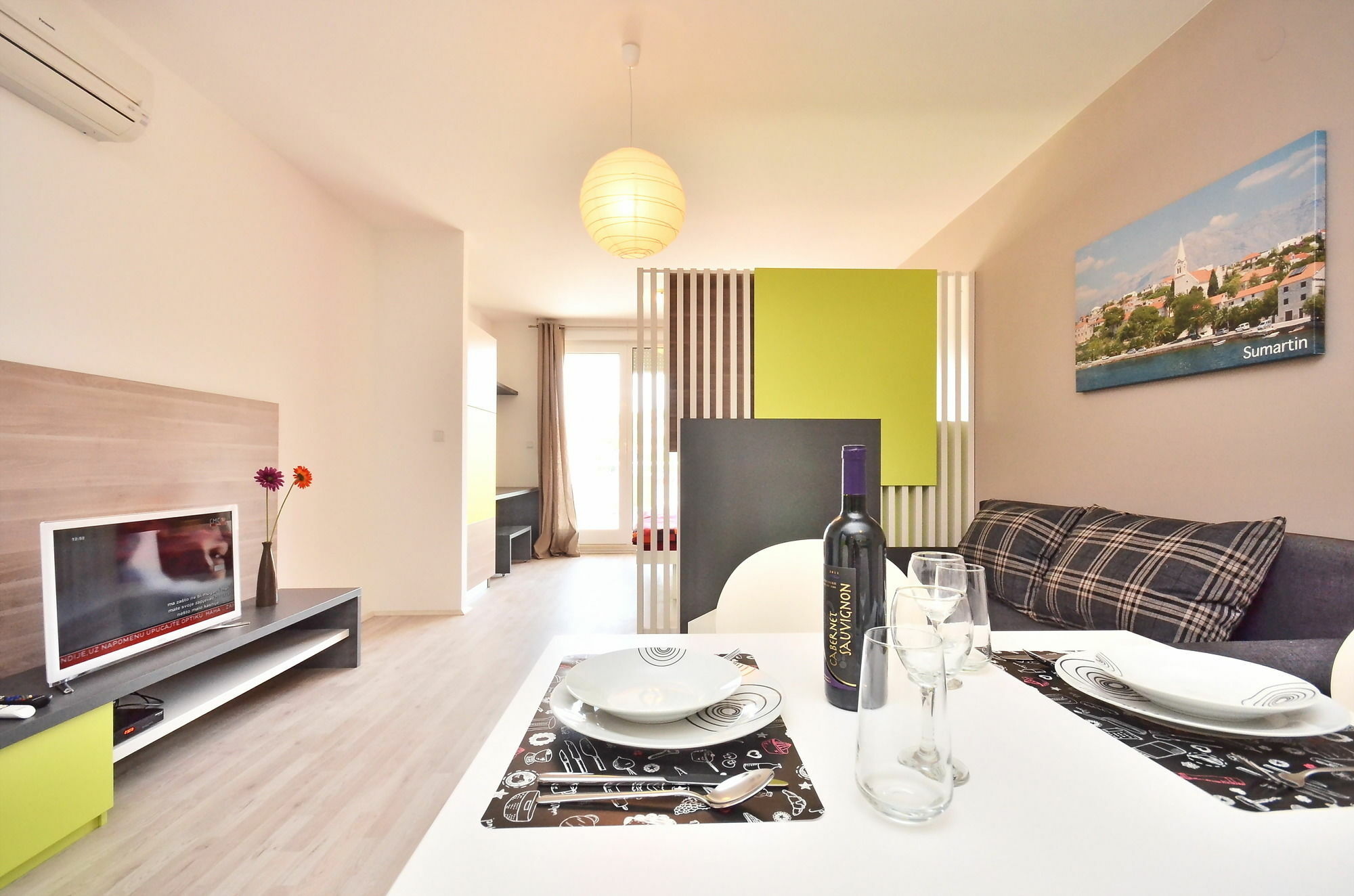 Bretia Apartments 수티반 외부 사진