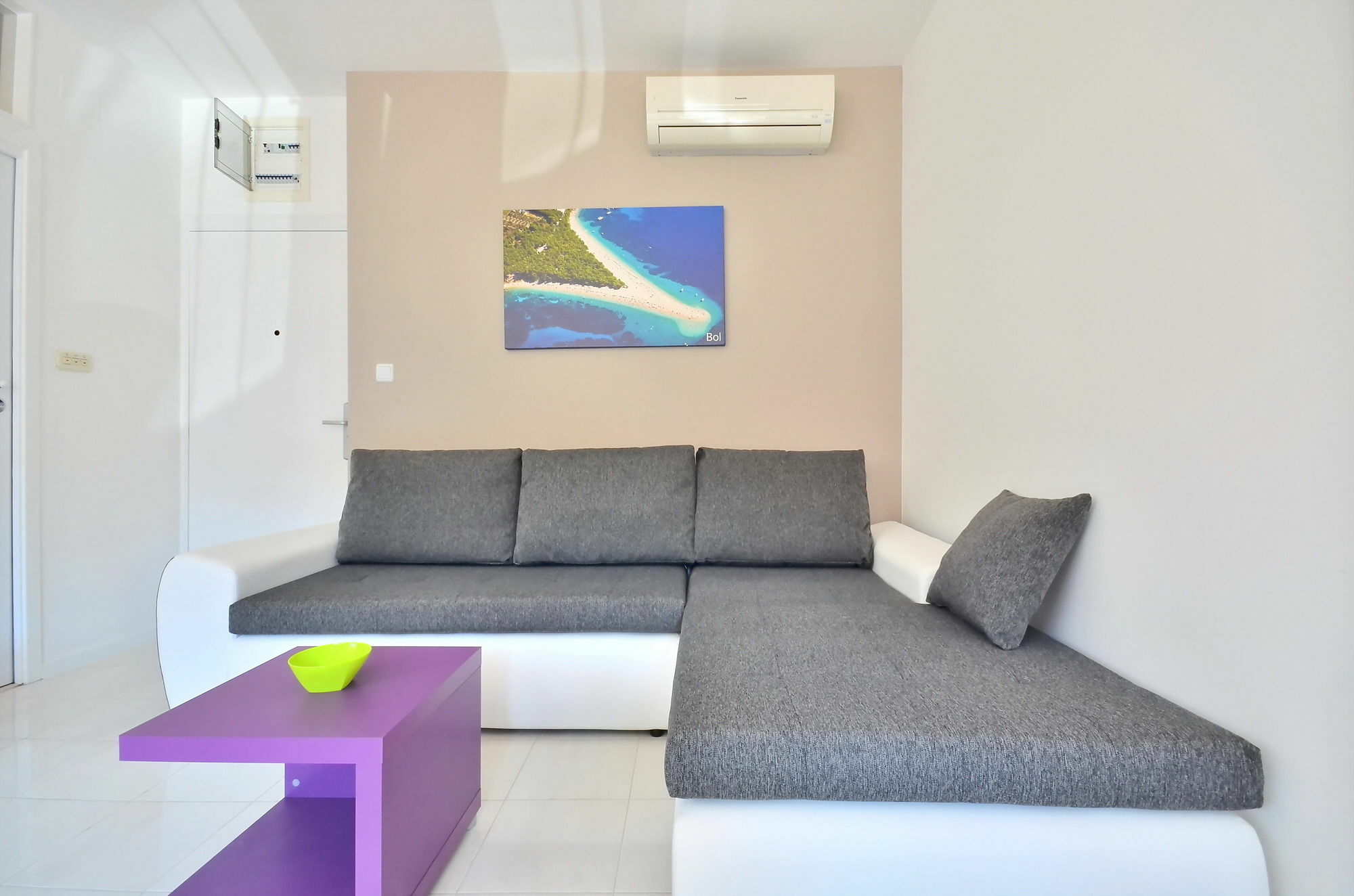 Bretia Apartments 수티반 외부 사진