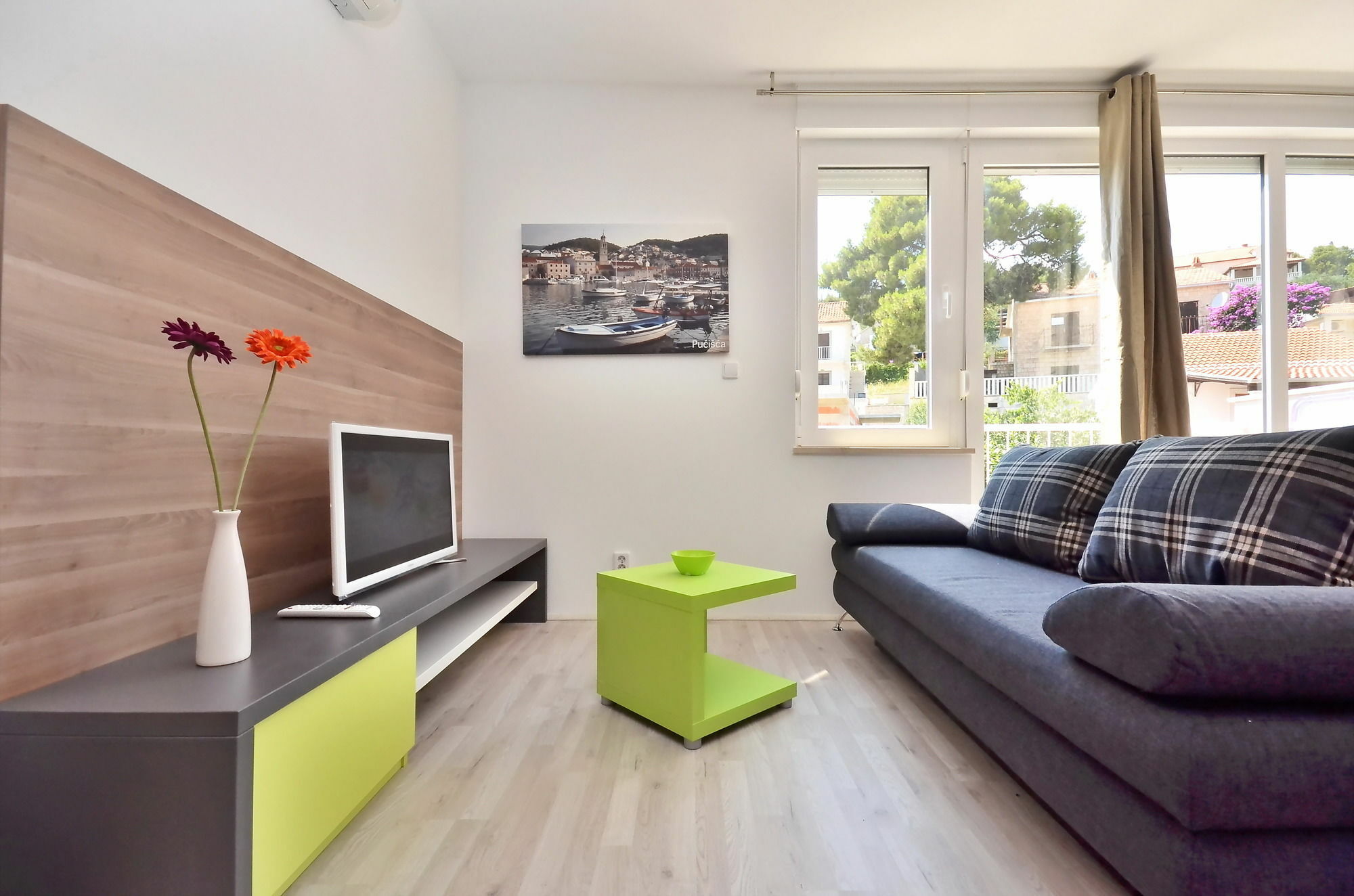 Bretia Apartments 수티반 외부 사진